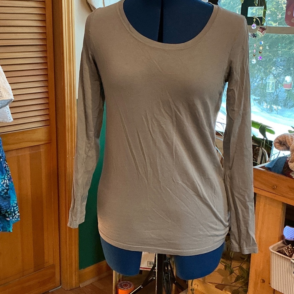 No Boundaries Women's Long Sleeve Top in Gray 11/13